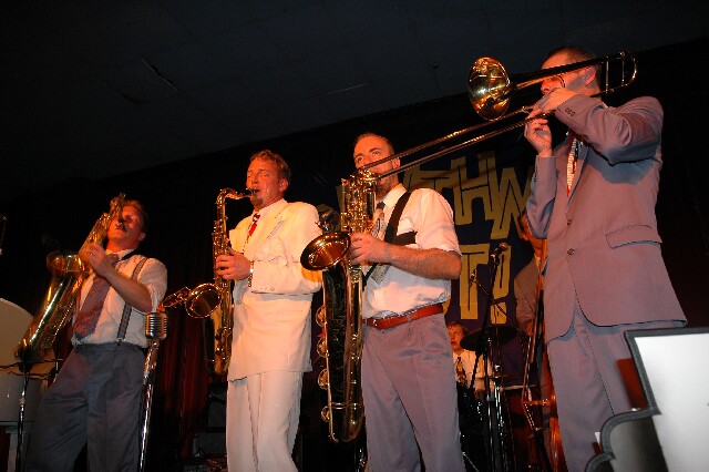 min 2006 11 25 riot 826